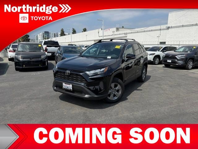 Used 2025 Toyota RAV4 XLE FWD image 1