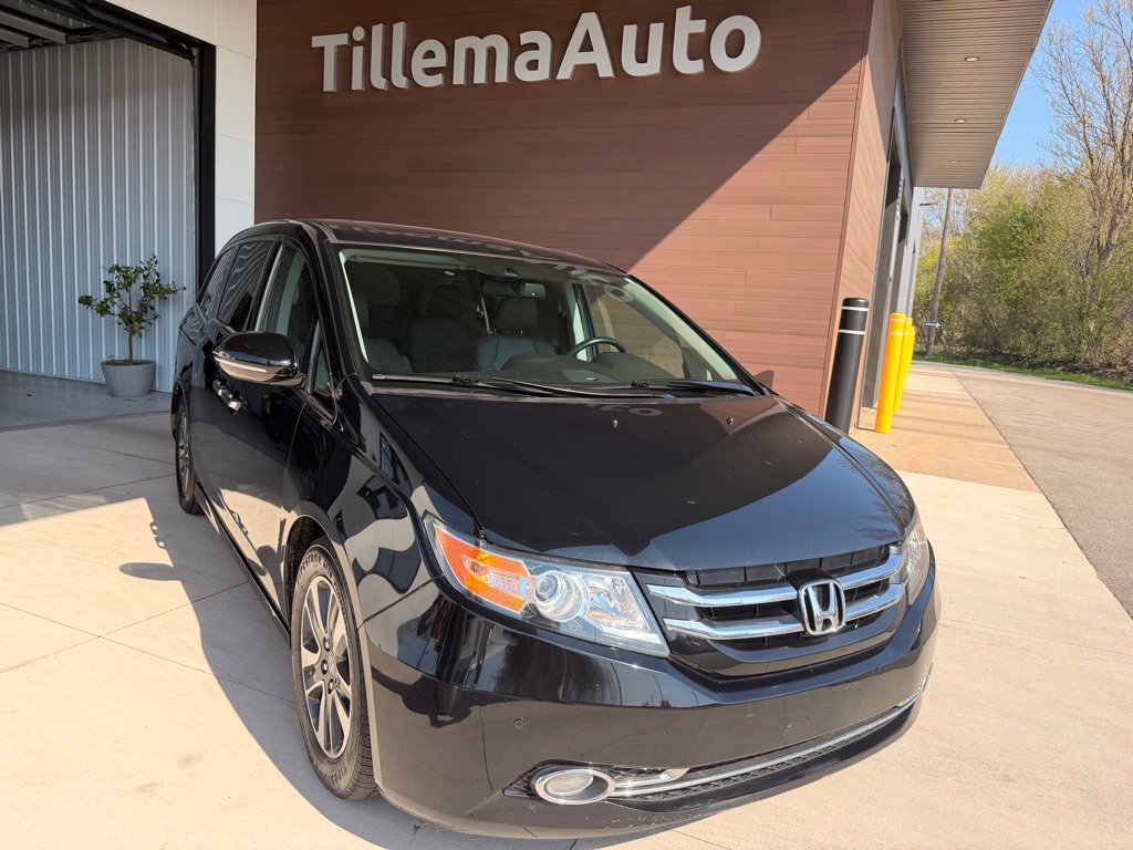 Used 2016 Honda Odyssey Touring image 1