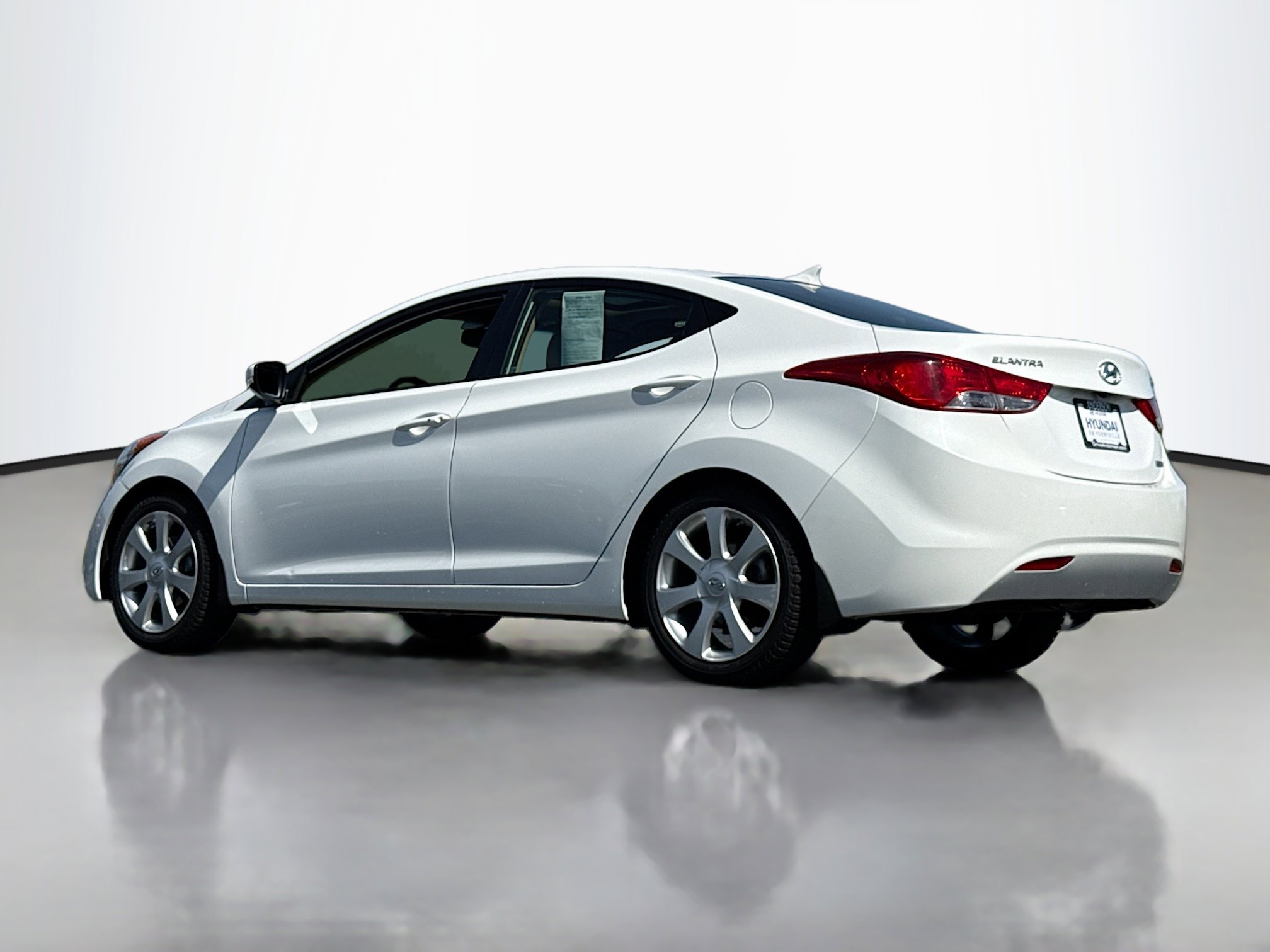 Used 2012 Hyundai Elantra Limited w/ Technology Pkg 5 FWD image 13