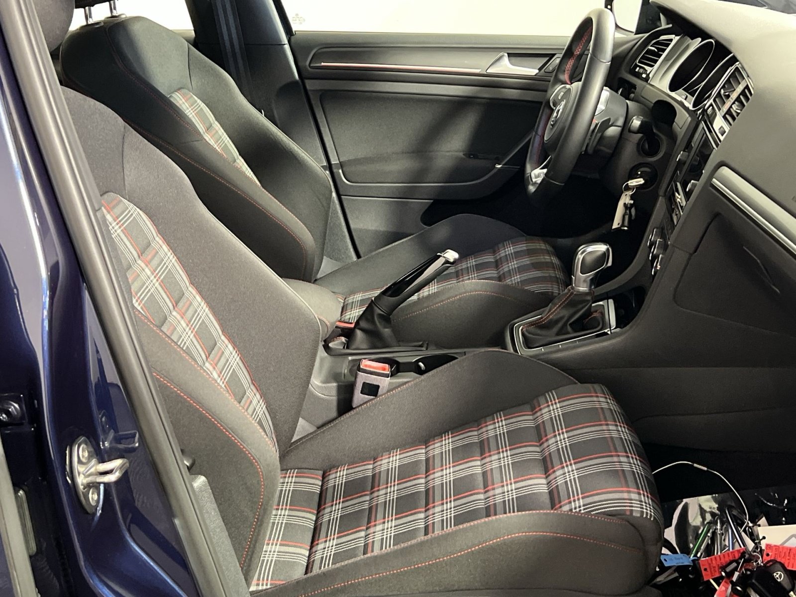 Used 2018 Volkswagen GTI S FWD image 29