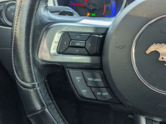 Used 2015 Ford Mustang Premium image 4