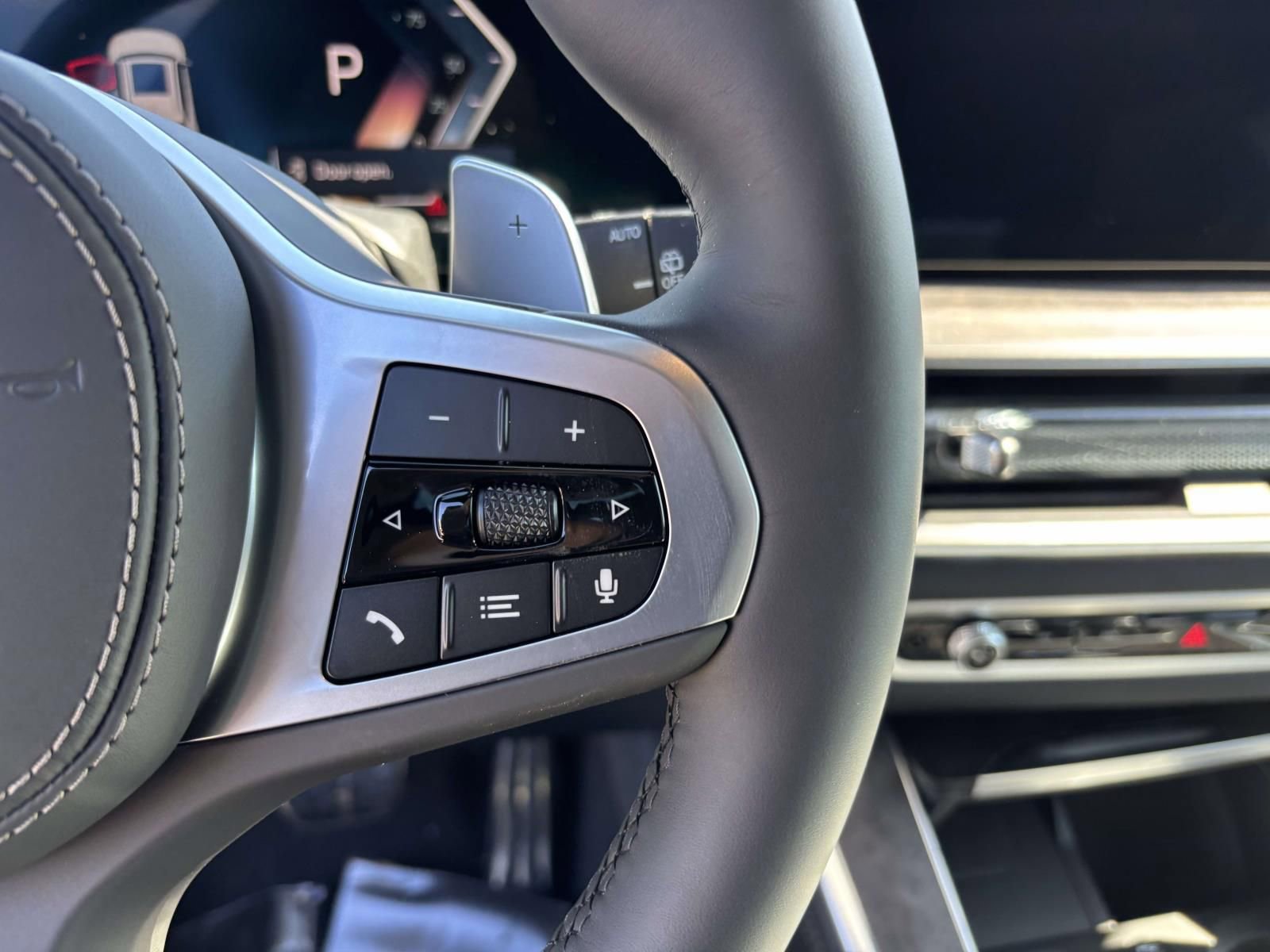 New 2026 BMW X5 xDrive50e image 13