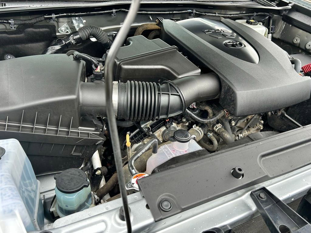 Certified 2023 Toyota Tacoma TRD Off-Road AWD/4WD image 24