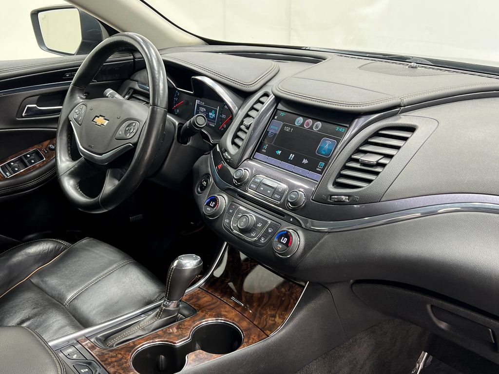 Used 2015 Chevrolet Impala LTZ FWD image 21