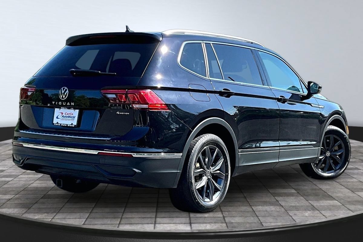 Used 2023 Volkswagen Tiguan SE w/ Panoramic Sunroof Package AWD/4WD image 5