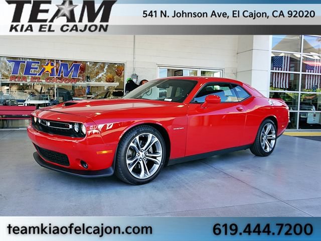 Used 2022 Dodge Challenger R/T RWD image 5