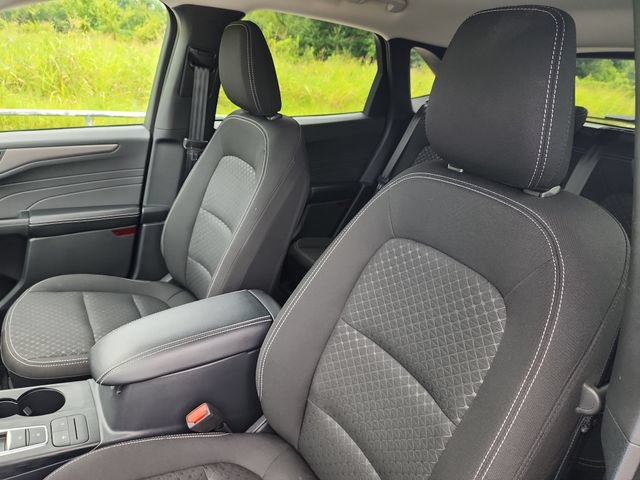 Used 2025 Ford Escape Active AWD/4WD image 11