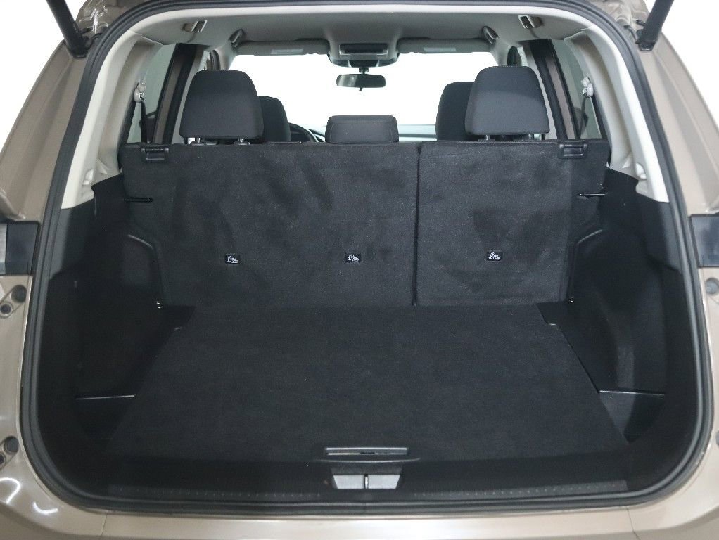 Used 2025 Nissan Rogue SV AWD/4WD image 31