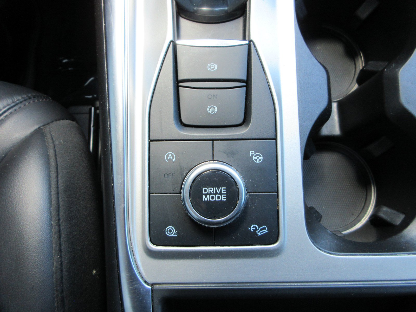 Used 2021 Ford Explorer Platinum w/ Equipment Group 601A AWD/4WD image 54