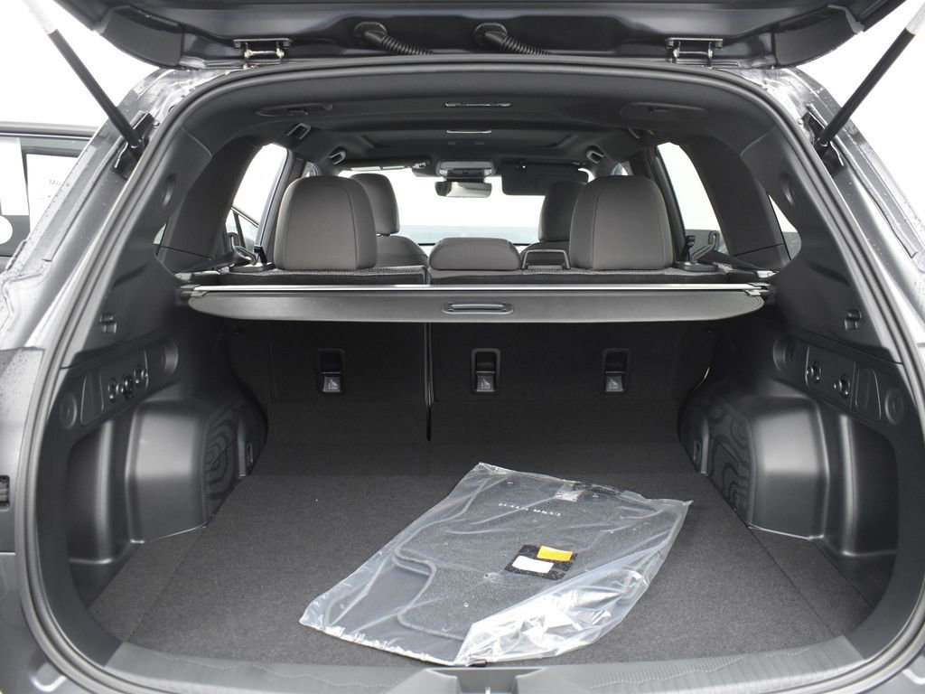 Used 2026 Subaru Forester Premium image 26