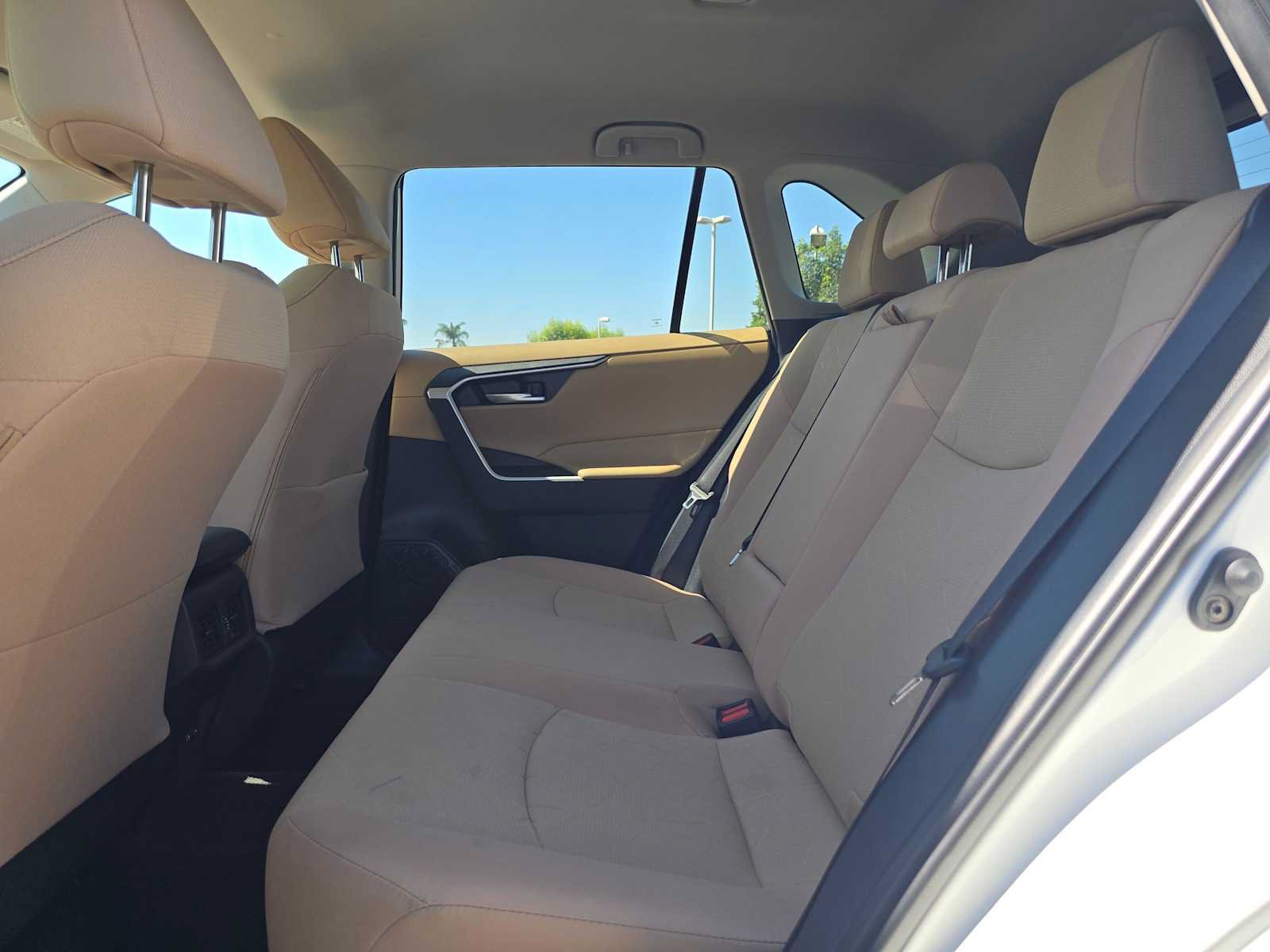 Certified 2025 Toyota RAV4 XLE FWD image 16