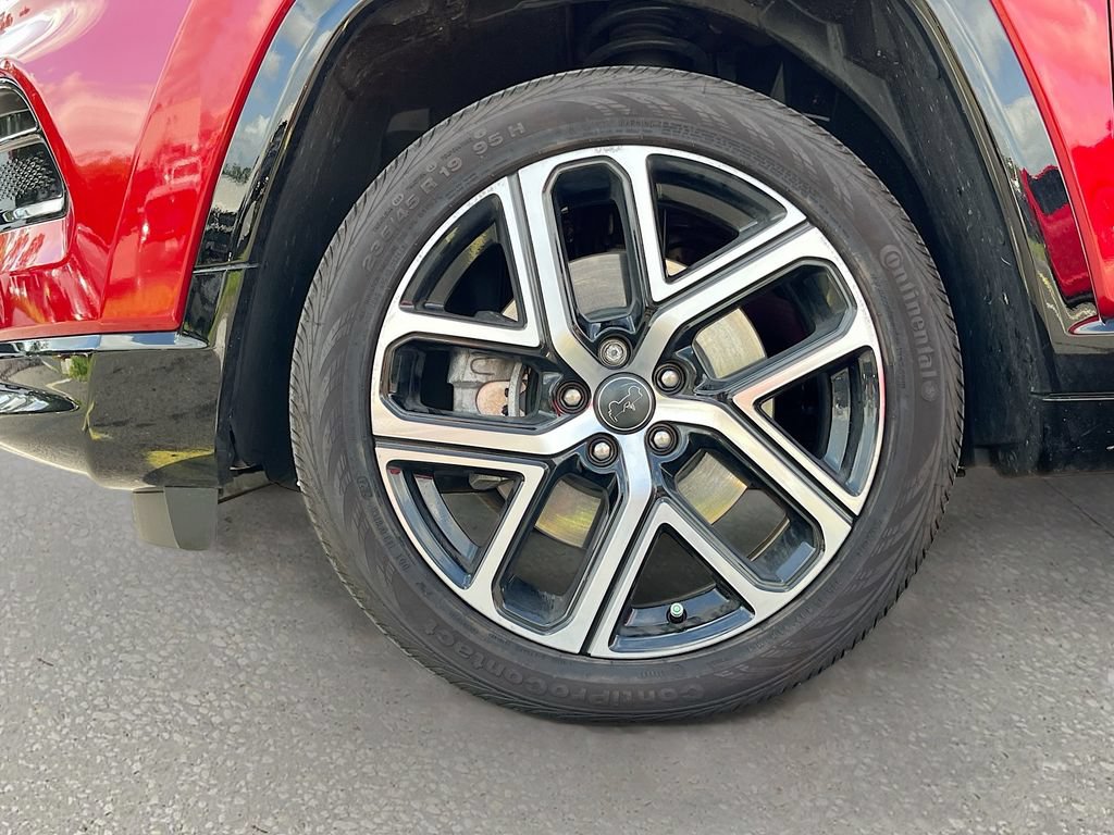 Certified 2025 Jeep Compass Limited w/ Elite Group AWD/4WD image 29