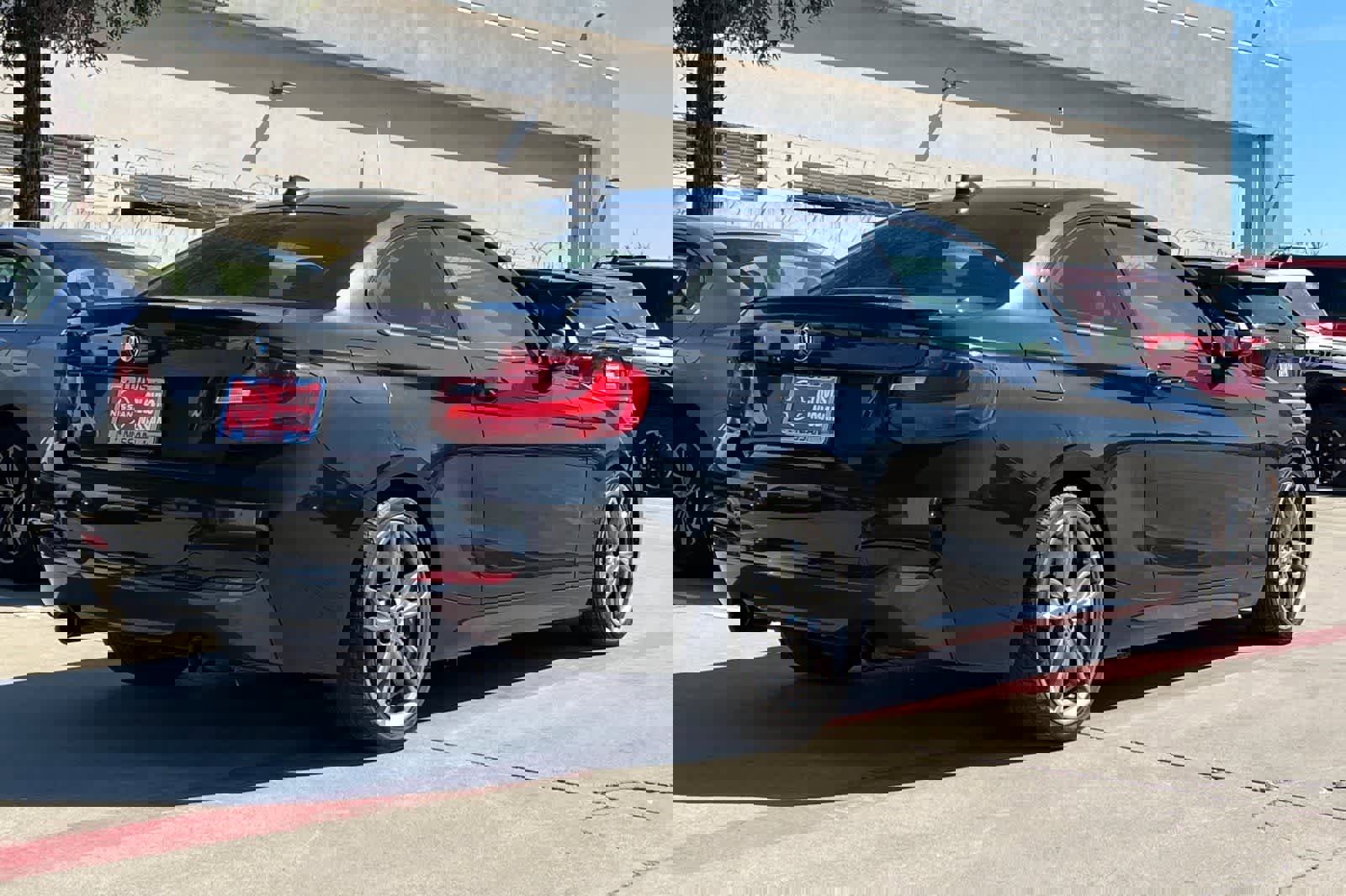 Used 2016 BMW M235i Coupe image 3