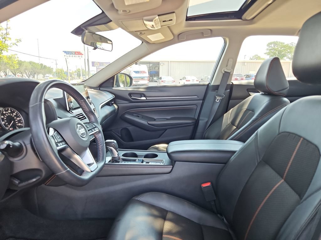 Used 2020 Nissan Altima 2.5 SR w/ Premium Package AWD/4WD image 24