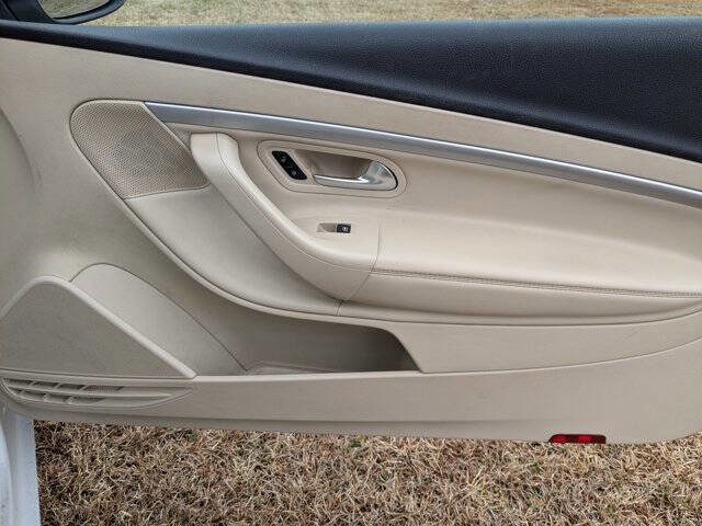 Used 2013 Volkswagen Eos Komfort image 29