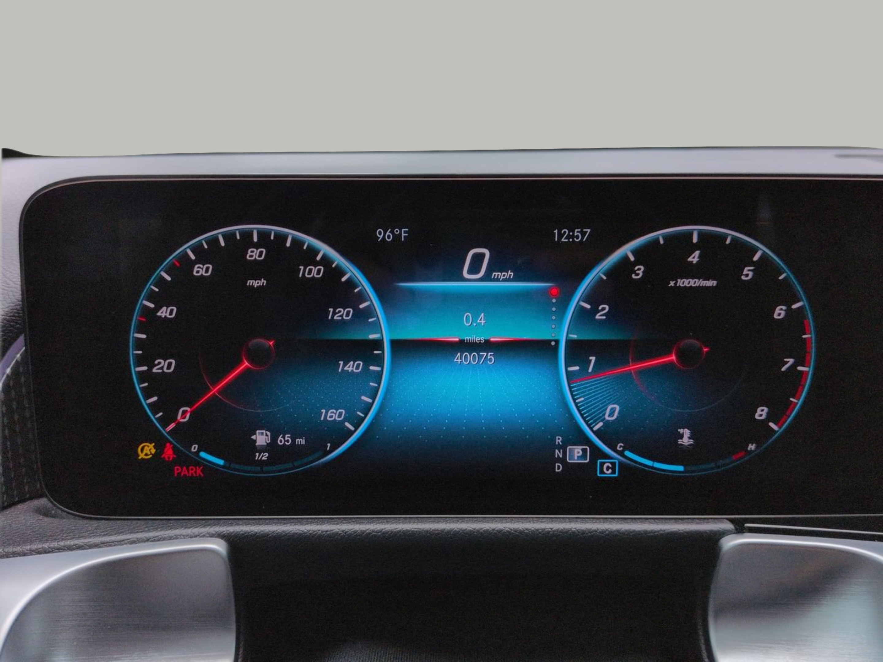 Used 2022 Mercedes-Benz GLB 250 4MATIC image 33