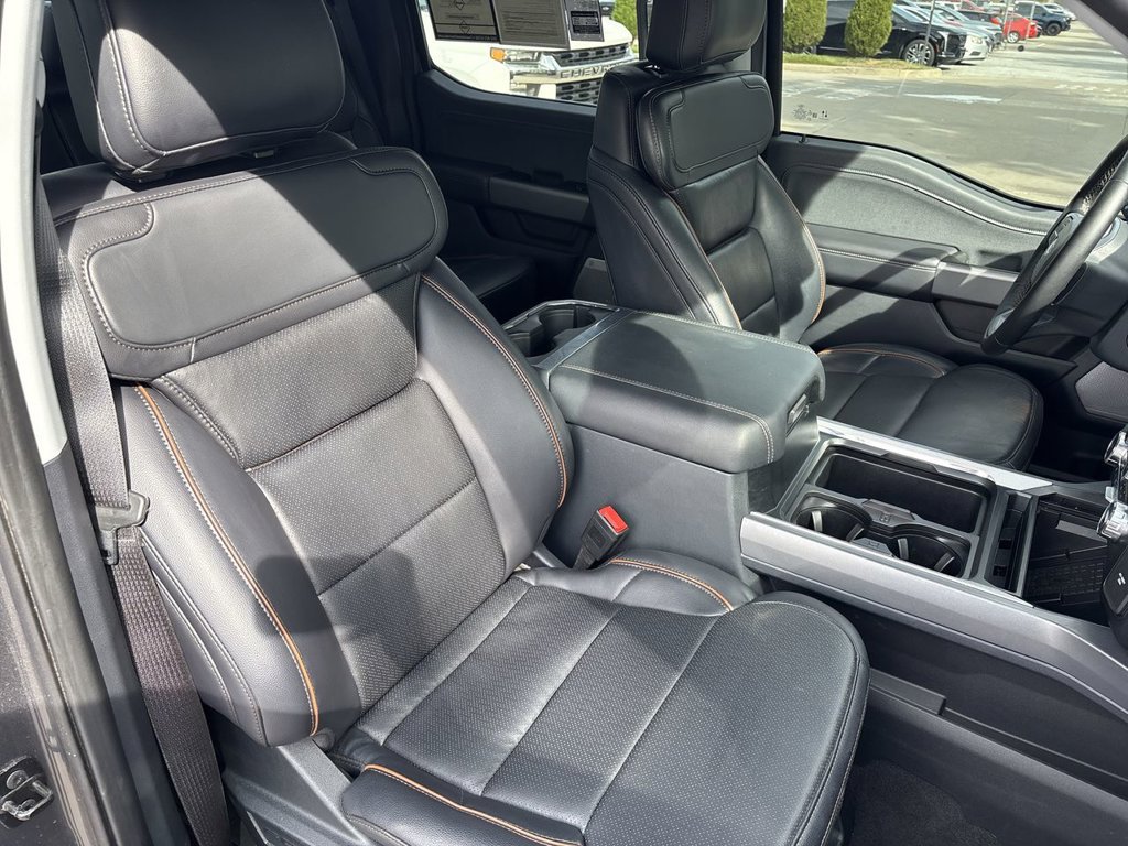 Used 2025 Ford F250 Lariat w/ Lariat Ultimate Package AWD/4WD image 32