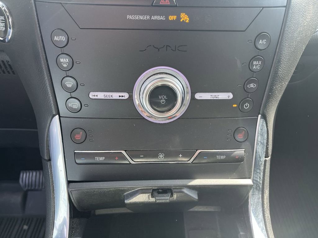 Used 2020 Ford Edge Titanium image 18