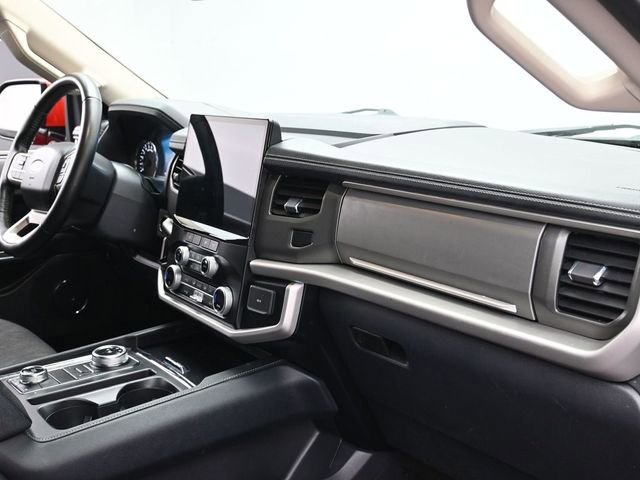 Used 2024 Ford Expedition XLT image 29