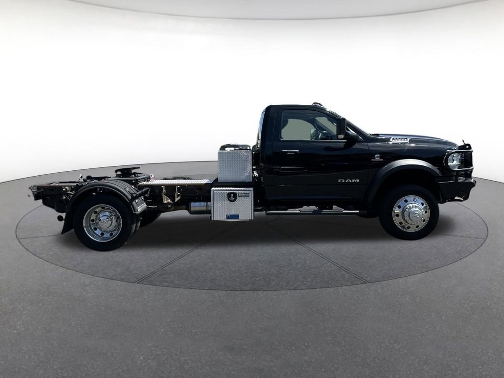 Used 2022 RAM 5500 Tradesman RWD image 7