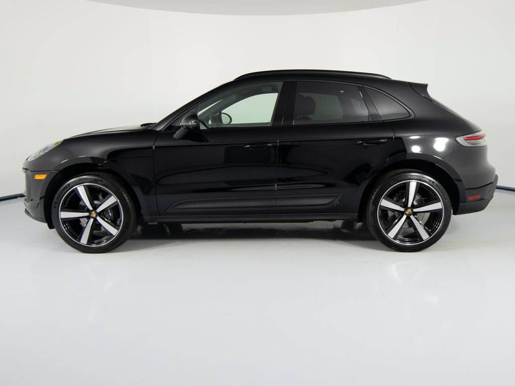 New 2026 Porsche Macan AWD/4WD image 7