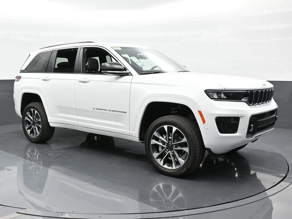 Used 2024 Jeep Grand Cherokee Overland w/ Luxury Tech Group IV image 8