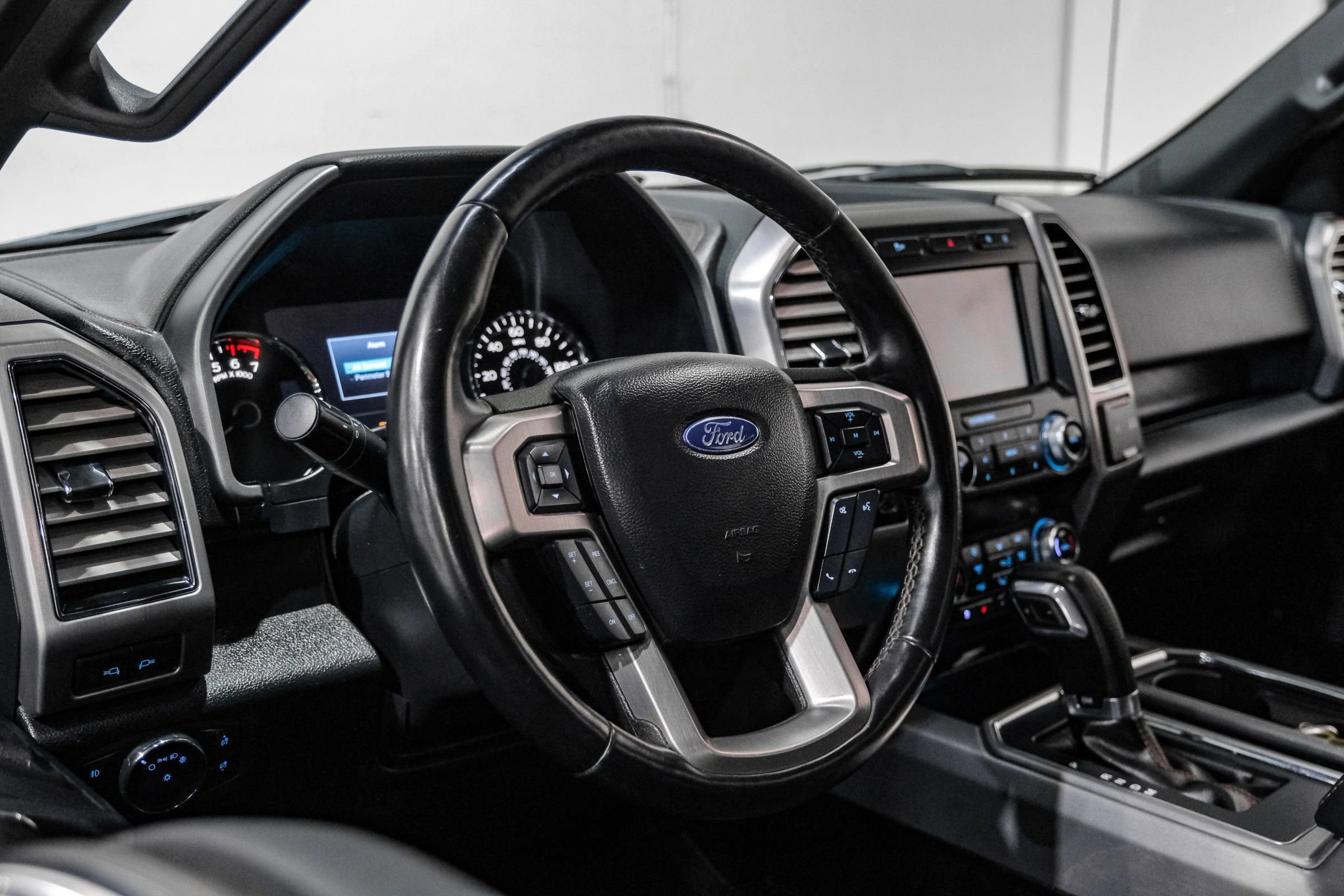Used 2020 Ford F150 Platinum image 19