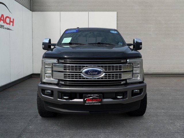 Used 2017 Ford F250 Platinum w/ Platinum Ultimate Package AWD/4WD image 9
