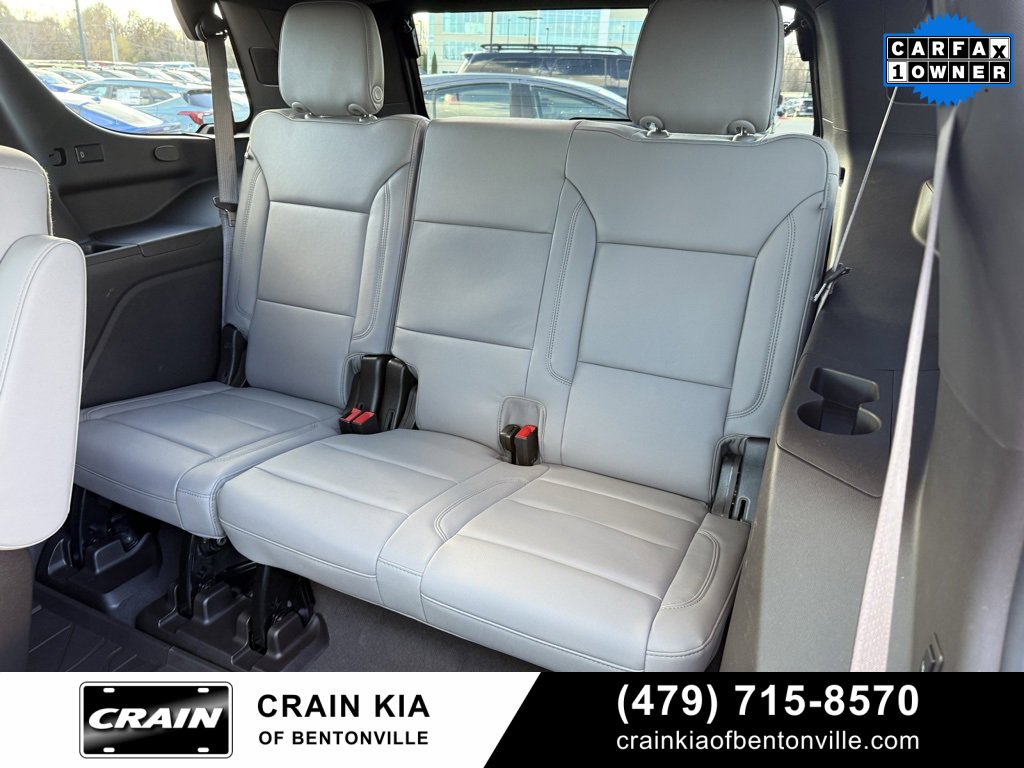 Used 2024 Chevrolet Tahoe Z71 w/ Luxury Package image 27