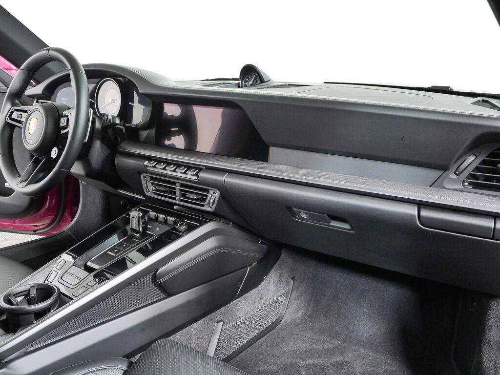 Certified 2024 Porsche 911 Carrera 4 AWD/4WD image 22