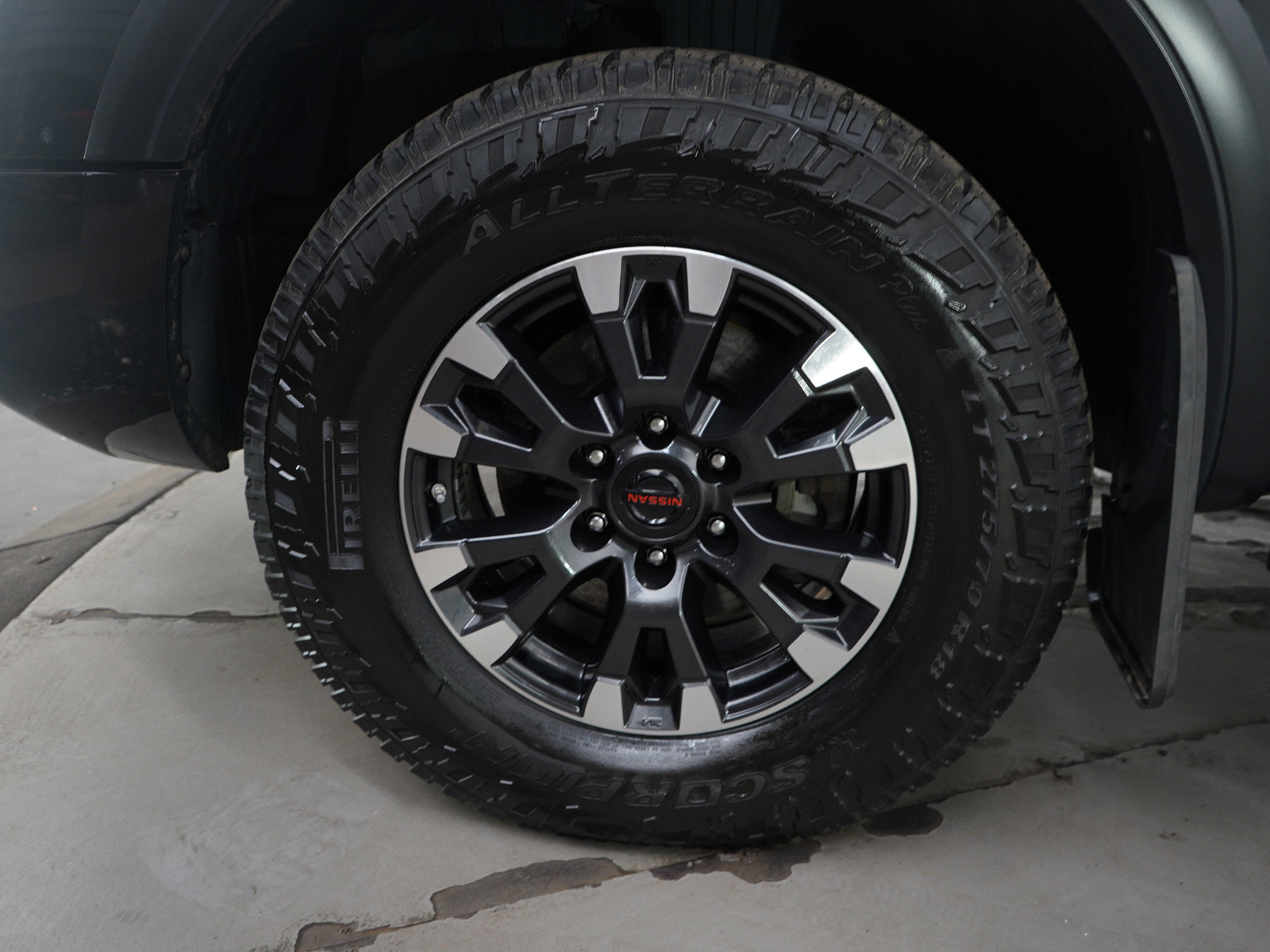 Used 2020 Nissan Titan PRO-4X w/ Pro-4x Convenience Package image 25