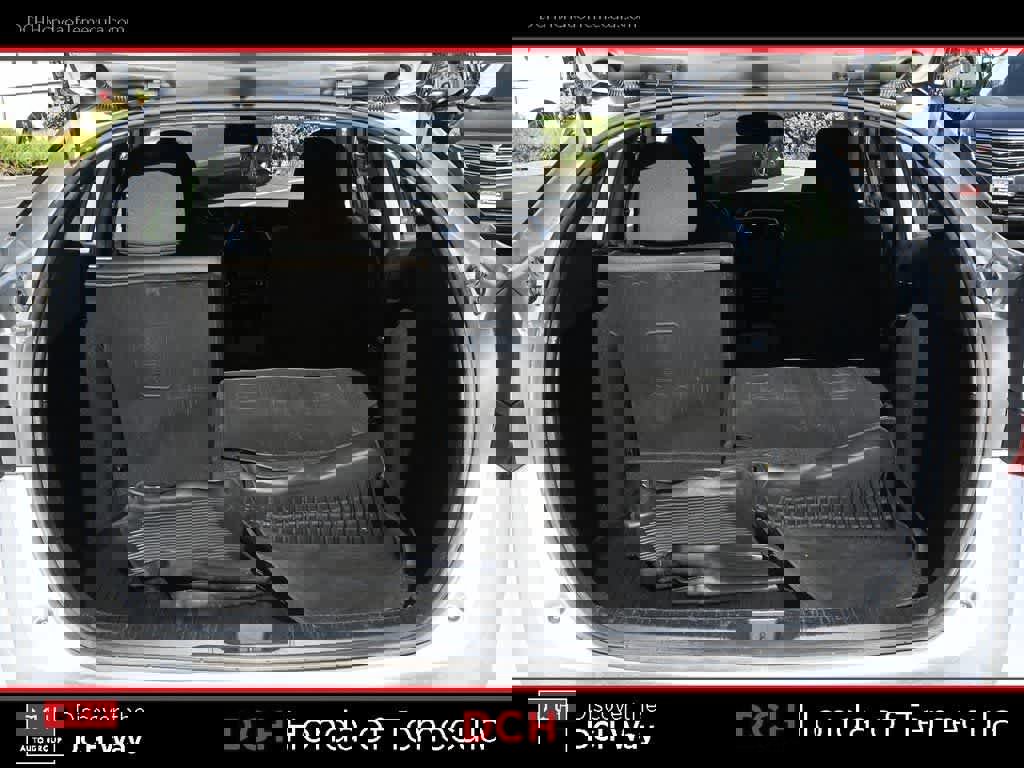 Used 2022 Toyota Prius L Eco image 23