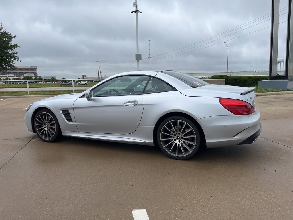 Used 2018 Mercedes-Benz SL 550 image 4