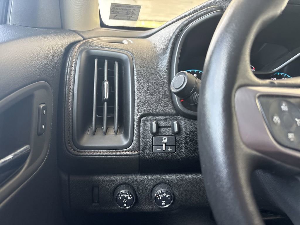 Certified 2022 GMC Canyon AT4 w/ Driver Alert Package image 18
