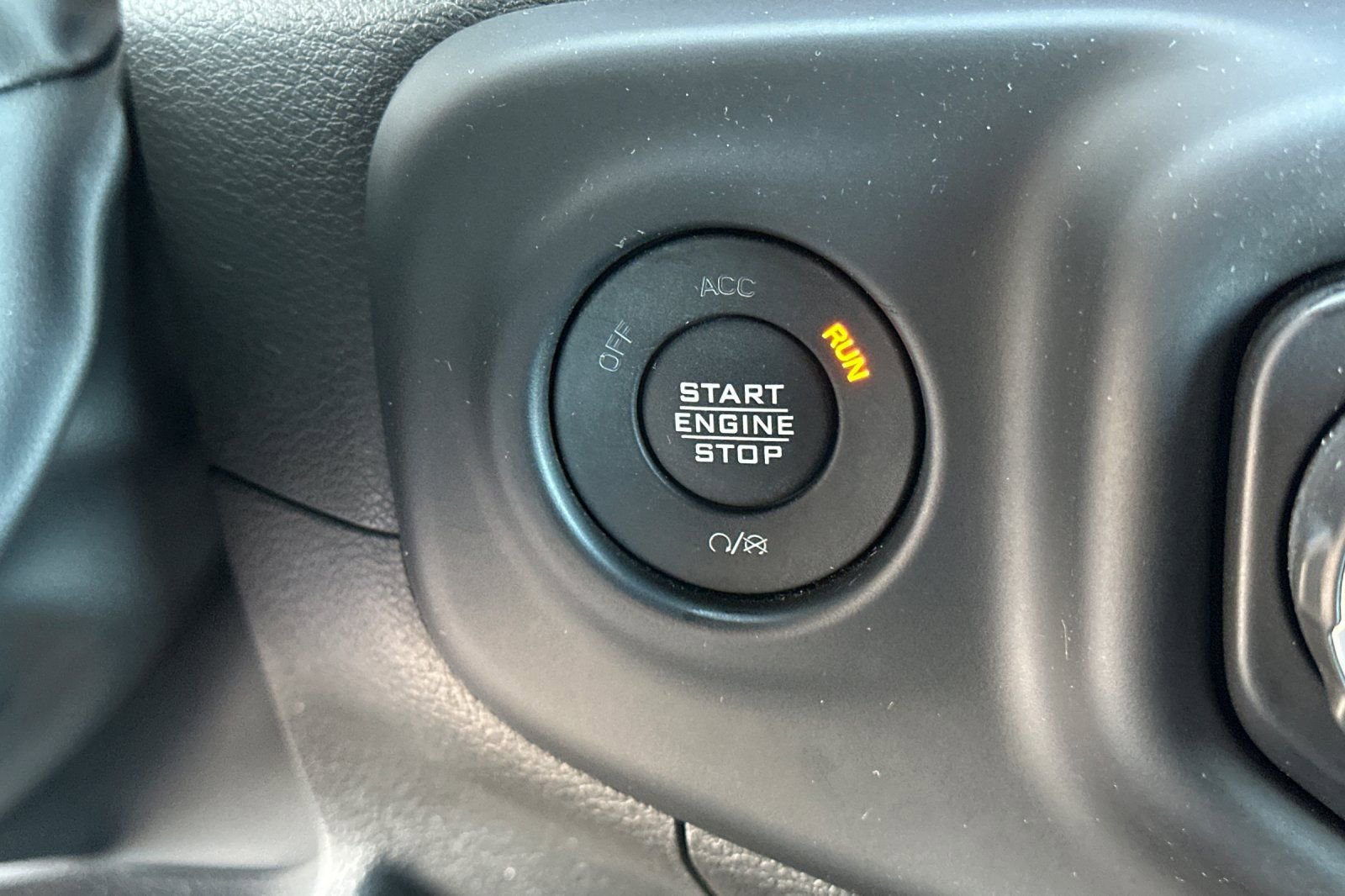 Used 2023 Jeep Wrangler Unlimited Rubicon 4xe image 25