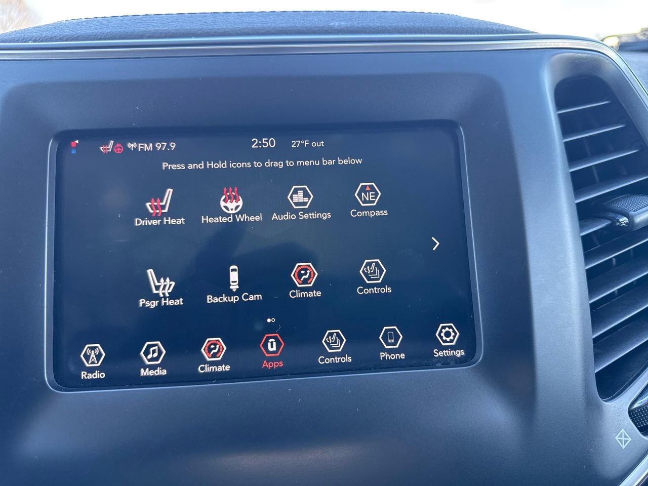 Used 2019 Jeep Cherokee Latitude Plus image 19