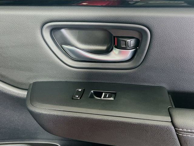 Certified 2025 Honda Pilot Touring image 30