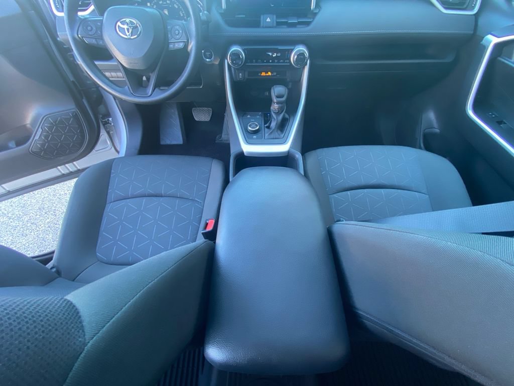Used 2024 Toyota RAV4 XLE w/ Convenience Package AWD/4WD image 11