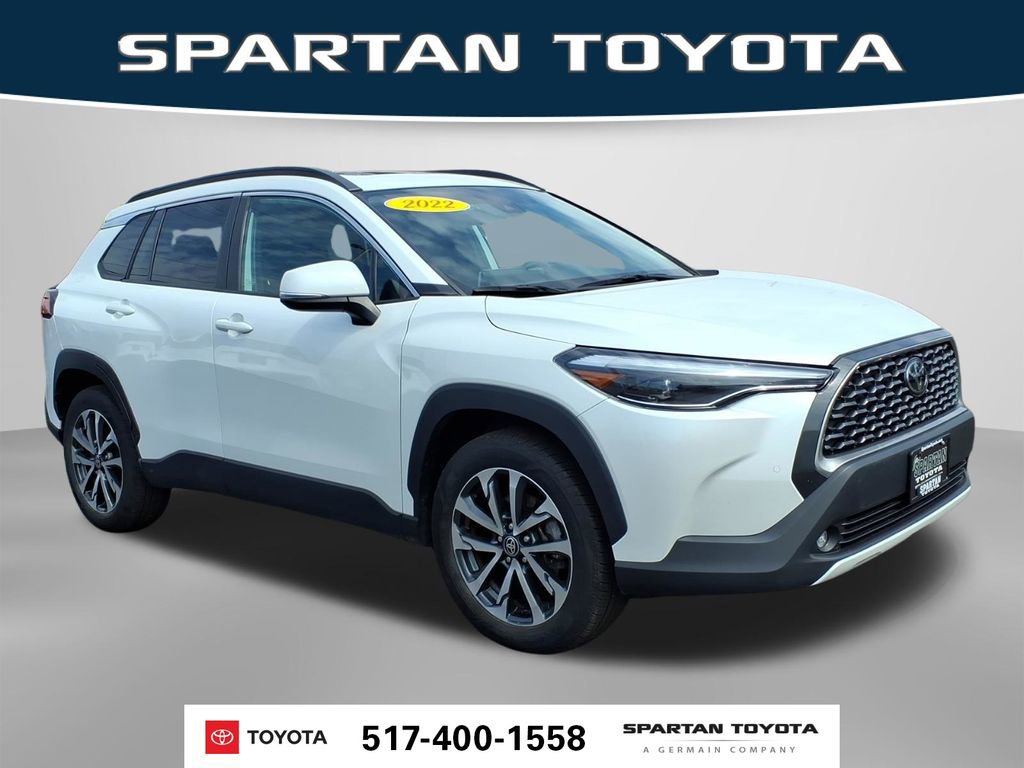 Used 2022 Toyota Corolla Cross XLE w/ Convenience Package AWD/4WD image 5