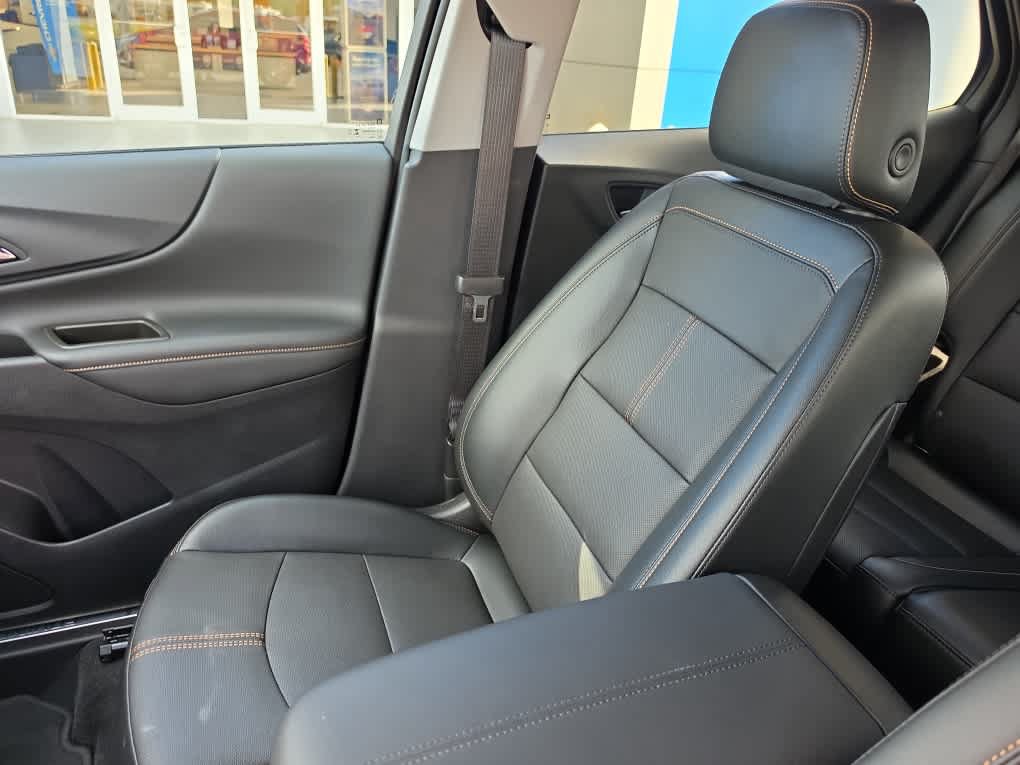 Used 2024 Chevrolet Equinox Premier FWD image 27