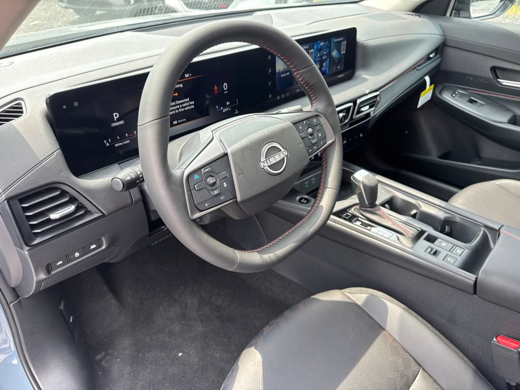 New 2026 Nissan Sentra SR w/ SR Premium Package FWD image 10