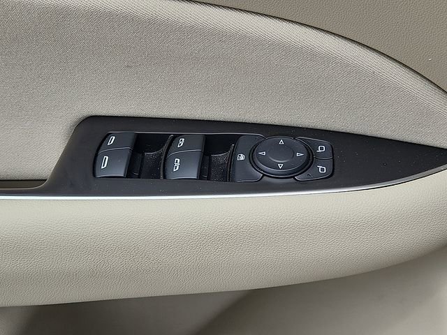 Used 2019 Buick Regal Preferred w/ Sights and Sounds Package FWD image 26