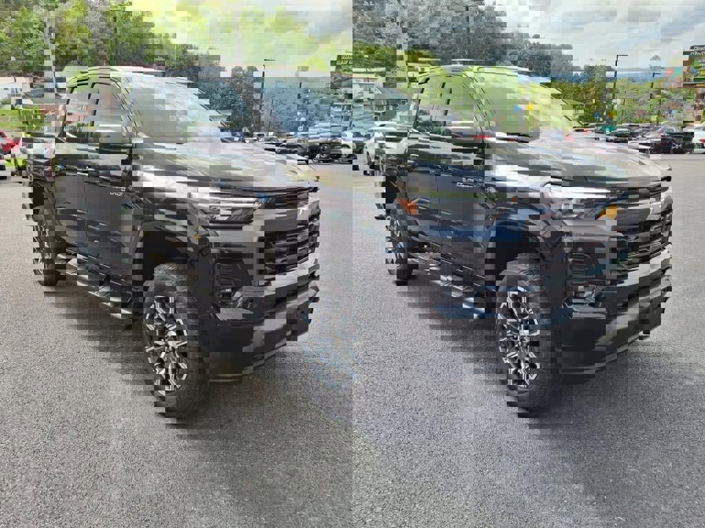 Certified 2023 Chevrolet Colorado LT w/ LT Convenience Package III image 9