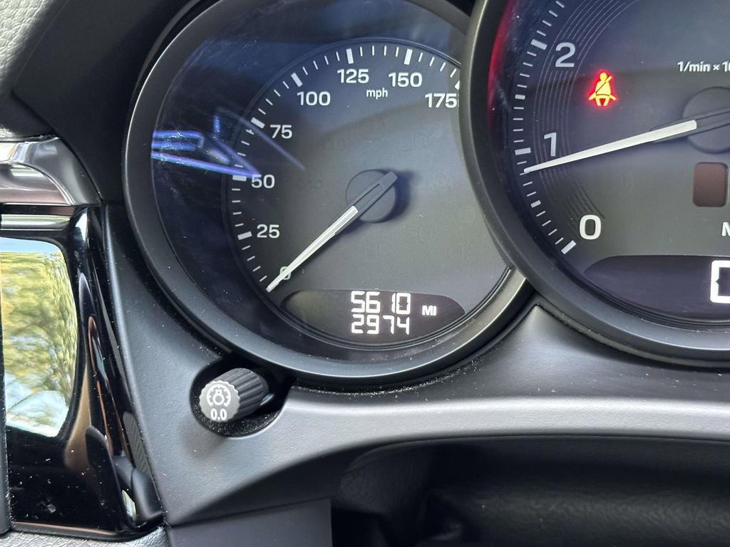 Certified 2025 Porsche Macan image 21