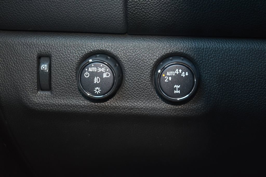 Used 2021 Chevrolet Colorado ZR2 w/ Colorado ZR2 Bison Edition AWD/4WD image 18