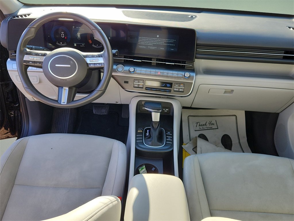 Used 2025 Hyundai Kona SEL image 13