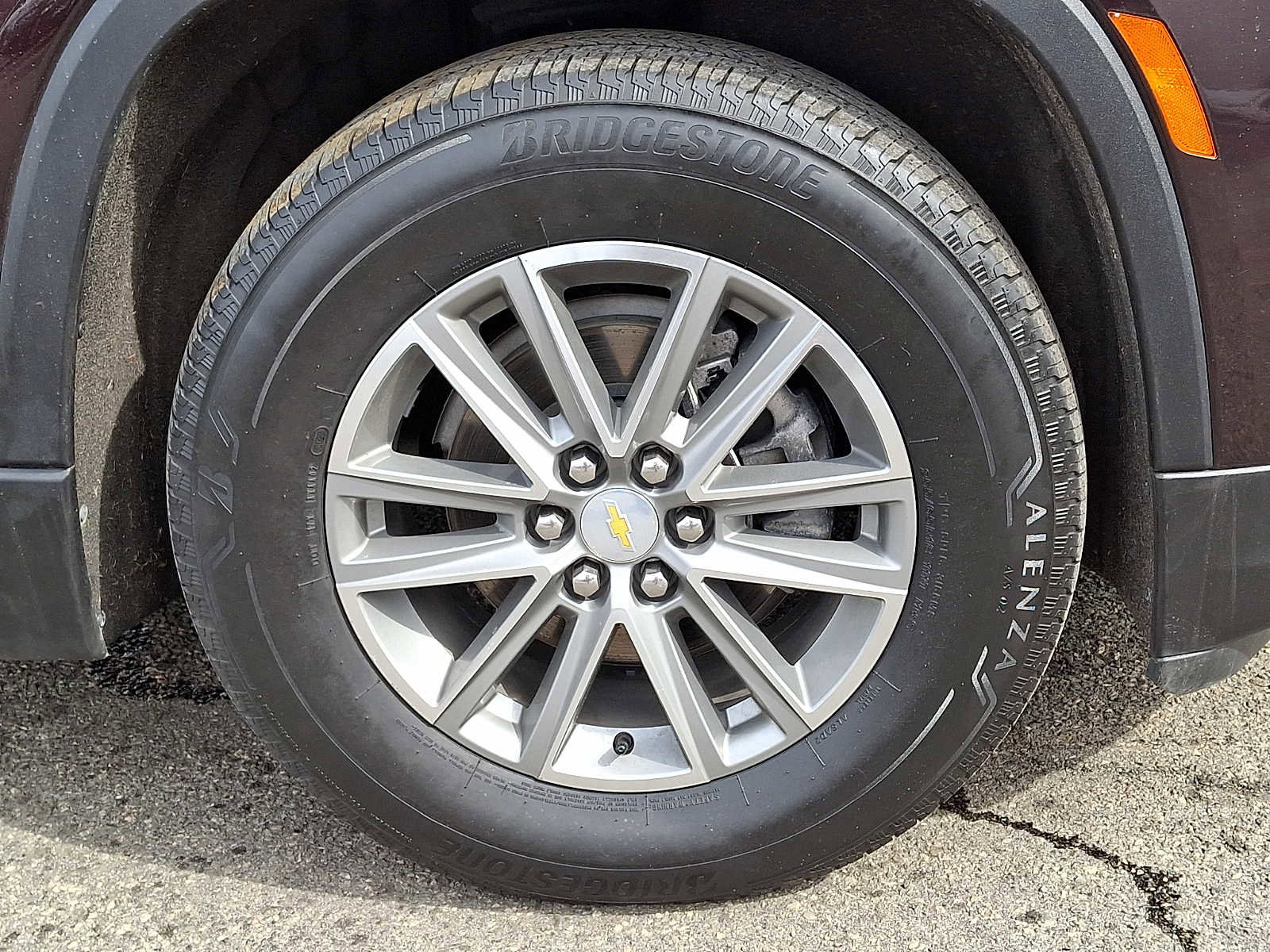 Used 2023 Chevrolet Traverse LT image 8