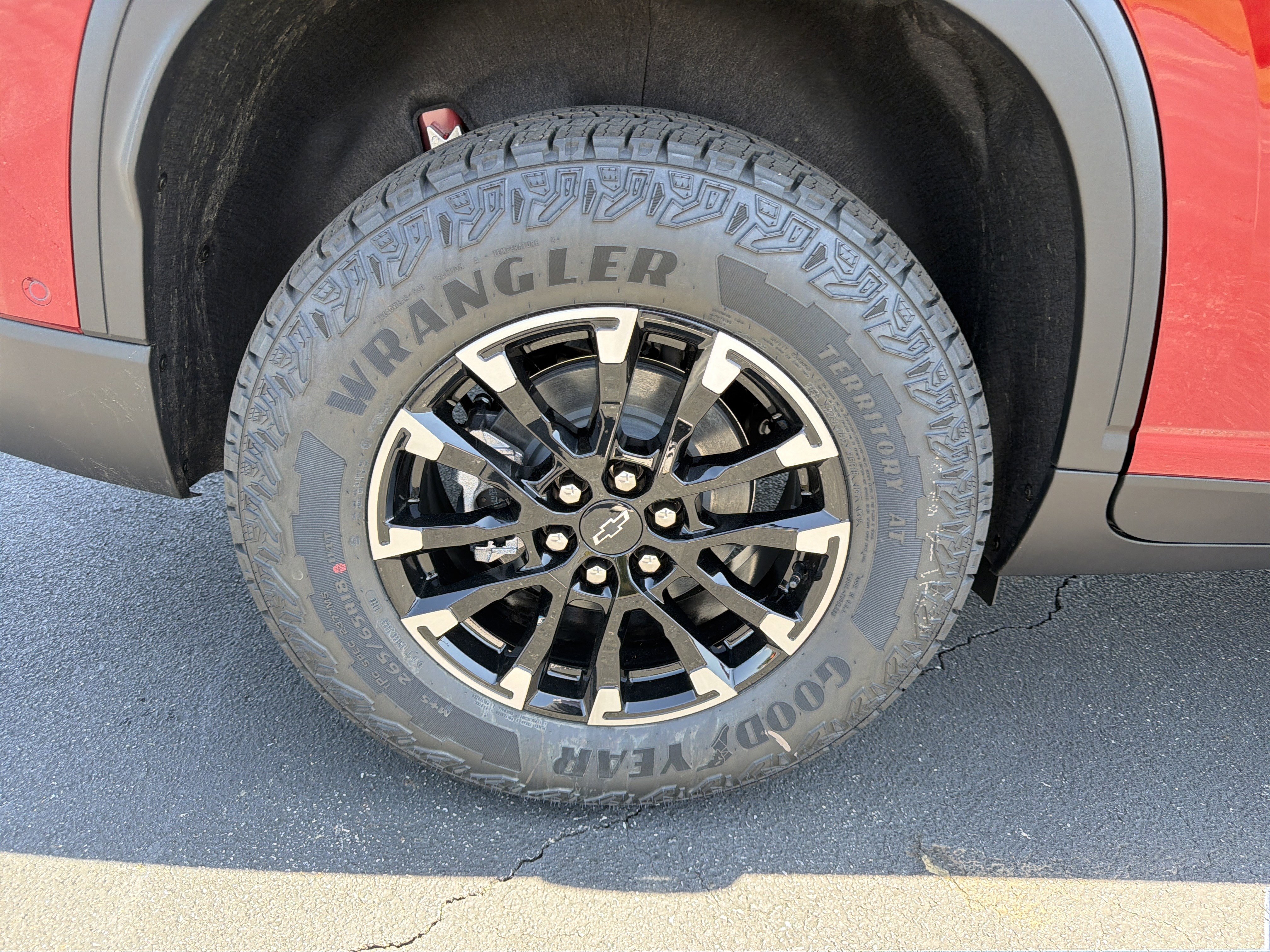 New 2026 Chevrolet Traverse Z71 w/ Enhanced Driving Package image 16