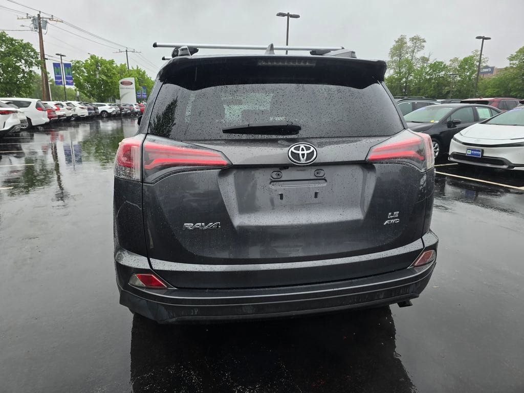 Used 2016 Toyota RAV4 LE AWD/4WD image 6