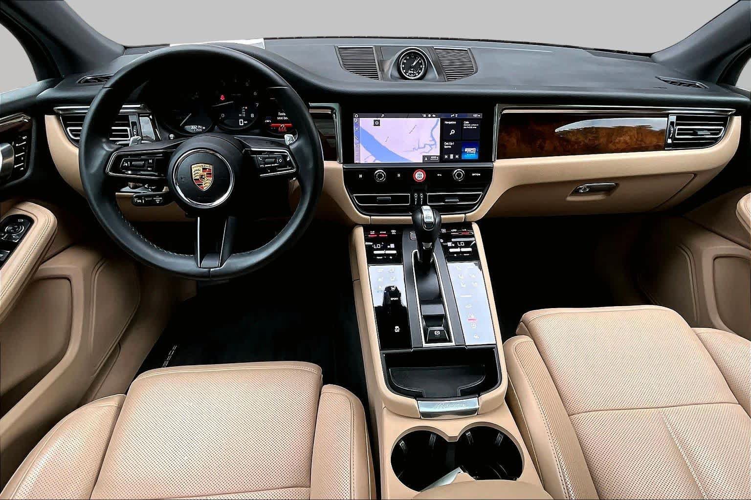 Used 2023 Porsche Macan AWD/4WD image 15